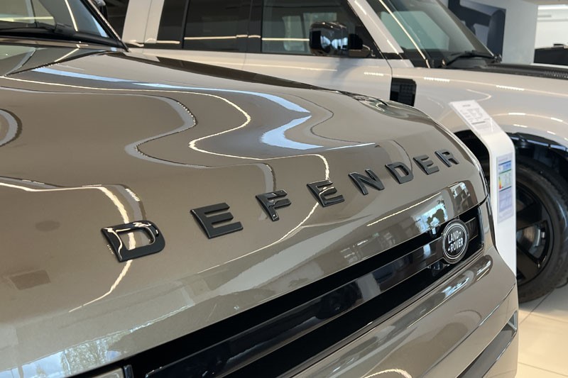  LAND ROVER DEFENDER 3.0 D350 X-Dynamic HSE 110 5dr Auto 5300762