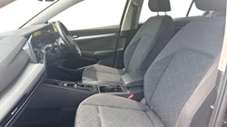 2023 (72) VOLKSWAGEN GOLF 2.0 TDI Life 5dr DSG 5537373