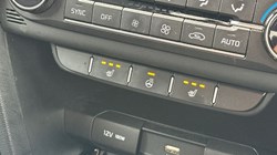 2022 (22) KIA CEED 1.5T GDi ISG GT-Line 5dr 5517769