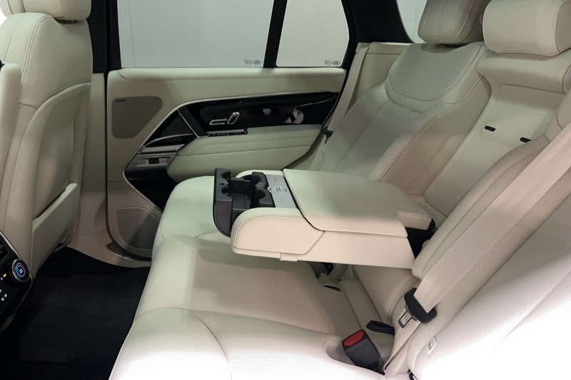  LAND ROVER RANGE ROVER 3.0 P460e Edition 4dr Auto 5939313