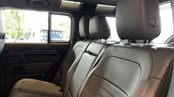 LAND ROVER DEFENDER 4.4 P635 Octa 110 5dr Auto 5668938