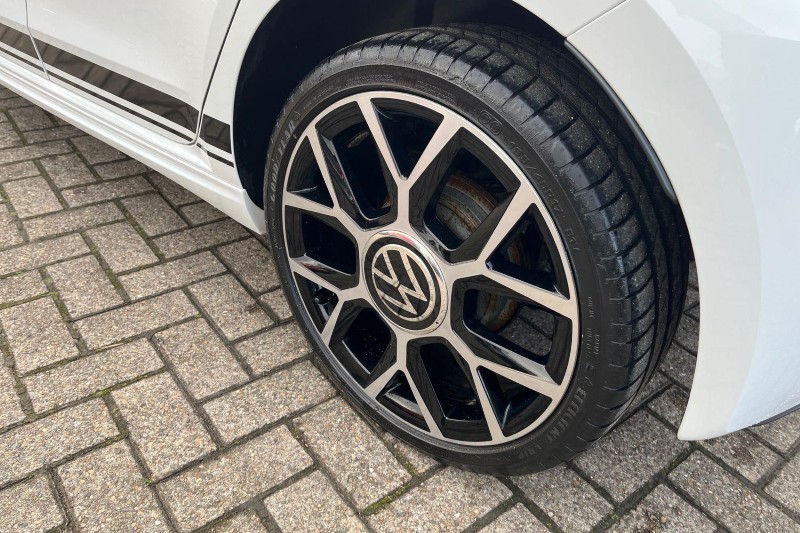 2020 (70) VOLKSWAGEN UP 1.0 115PS Up GTI 5dr 5563718