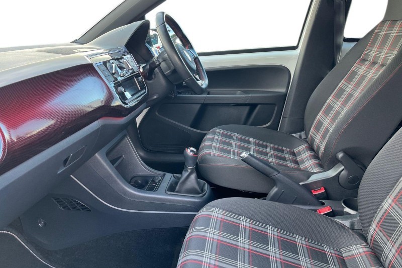2020 (70) VOLKSWAGEN UP 1.0 115PS Up GTI 5dr 5563686