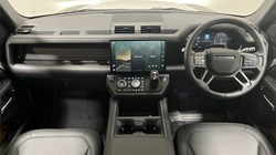 LAND ROVER DEFENDER 3.0 D250 X-Dynamic HSE 110 5dr Auto 5556625