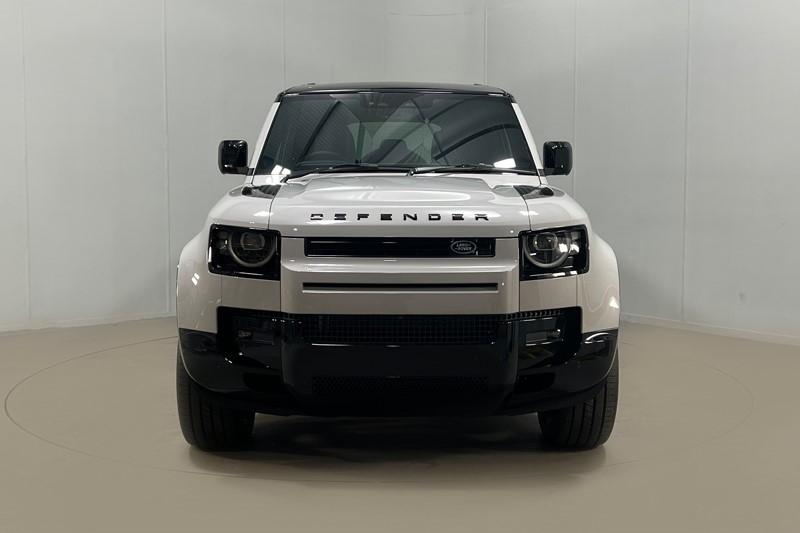  LAND ROVER DEFENDER 3.0 D250 X-Dynamic HSE 110 5dr Auto 5556623