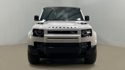 LAND ROVER DEFENDER 3.0 D250 X-Dynamic HSE 110 5dr Auto 5556623