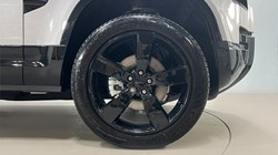 LAND ROVER DEFENDER 3.0 D250 X-Dynamic HSE 110 5dr Auto 5556624