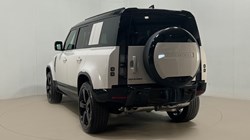 LAND ROVER DEFENDER 3.0 D250 X-Dynamic HSE 110 5dr Auto 5556618