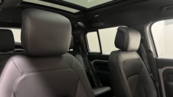 LAND ROVER DEFENDER 3.0 D250 X-Dynamic HSE 110 5dr Auto 5556635