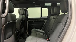 LAND ROVER DEFENDER 3.0 D250 X-Dynamic HSE 110 5dr Auto 5556620