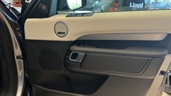 LAND ROVER DISCOVERY 3.0 D350 Dynamic HSE 5dr Auto 5301862