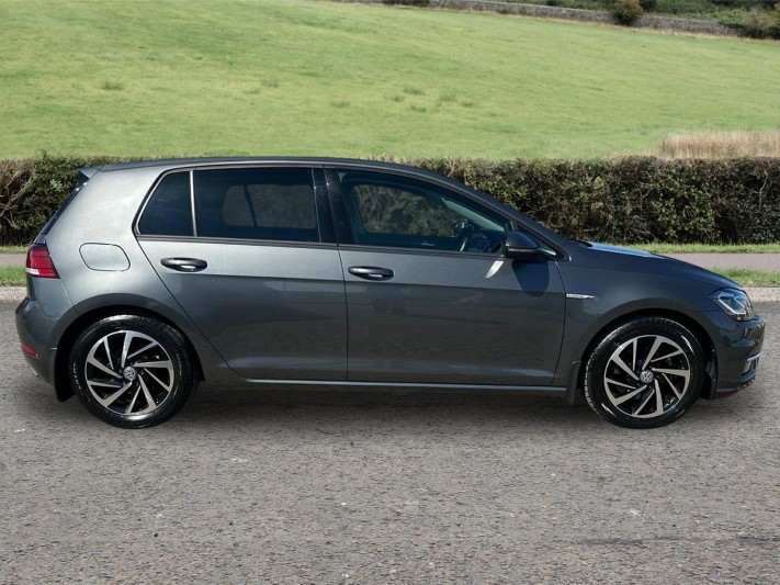 2020 (20) VOLKSWAGEN GOLF 1.5 TSI EVO Match Edition 5dr 5519663