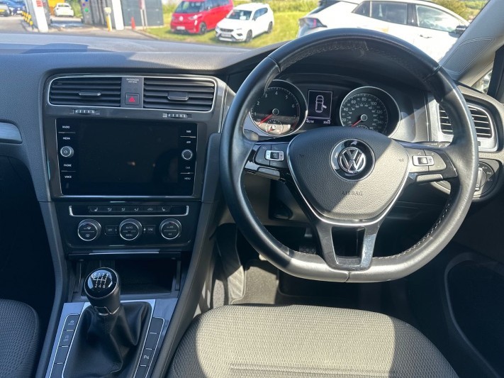 2020 (20) VOLKSWAGEN GOLF 1.5 TSI EVO Match Edition 5dr 5519679