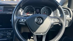 2020 (20) VOLKSWAGEN GOLF 1.5 TSI EVO Match Edition 5dr 5519675
