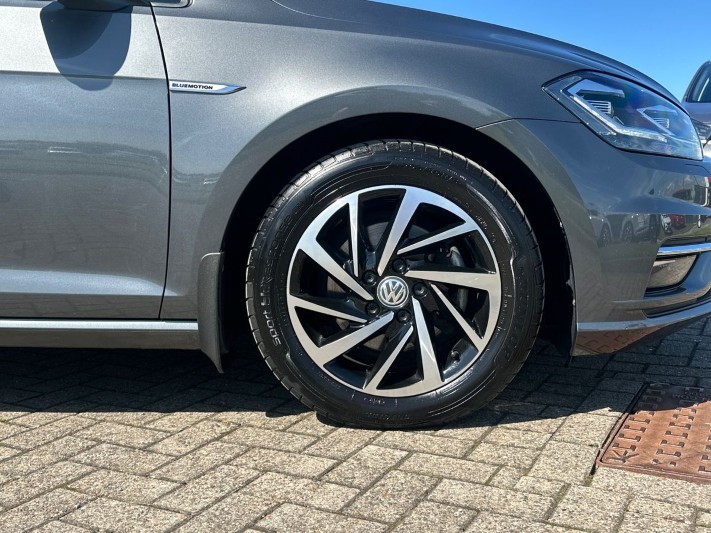 2020 (20) VOLKSWAGEN GOLF 1.5 TSI EVO Match Edition 5dr 5519666