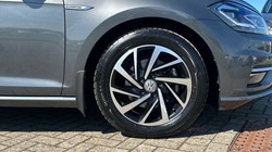 2020 (20) VOLKSWAGEN GOLF 1.5 TSI EVO Match Edition 5dr 5519666