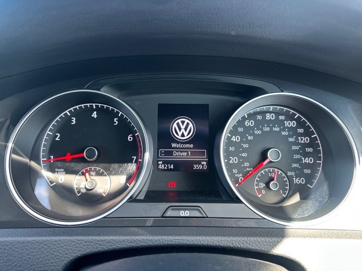 2020 (20) VOLKSWAGEN GOLF 1.5 TSI EVO Match Edition 5dr 5519678