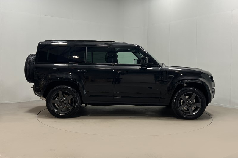  LAND ROVER DEFENDER 3.0 D250 X-Dynamic SE 110 5dr Auto 5586813