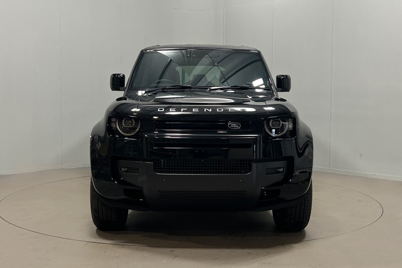  LAND ROVER DEFENDER 3.0 D250 X-Dynamic SE 110 5dr Auto 5586815