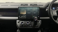 LAND ROVER DEFENDER 3.0 D250 X-Dynamic SE 110 5dr Auto 5586818