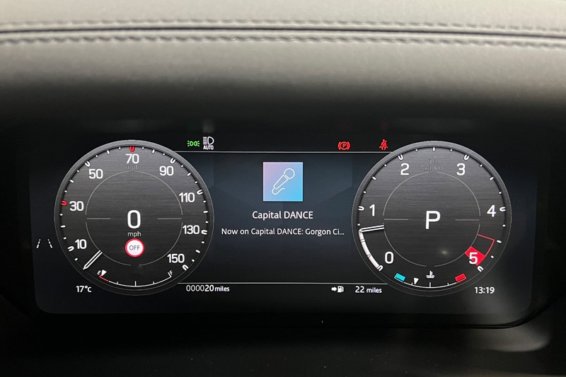  LAND ROVER DEFENDER 3.0 D250 X-Dynamic SE 110 5dr Auto 5586831