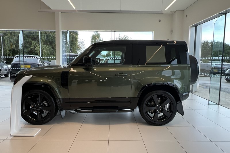  LAND ROVER DEFENDER 3.0 D250 X-Dynamic HSE 90 3dr Auto 5864766