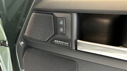LAND ROVER DEFENDER 3.0 D250 X-Dynamic HSE 90 3dr Auto 5864764