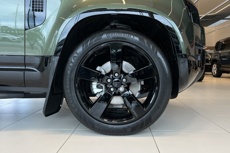  LAND ROVER DEFENDER 3.0 D250 X-Dynamic HSE 90 3dr Auto 5864770