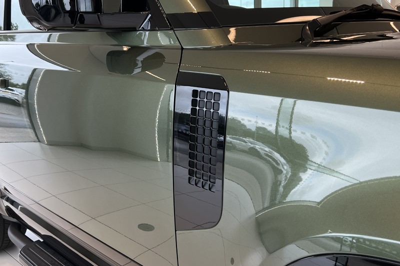  LAND ROVER DEFENDER 3.0 D250 X-Dynamic HSE 90 3dr Auto 5864769