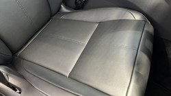 LAND ROVER RANGE ROVER VELAR 2.0 D200 MHEV Belgravia Edition 5dr Auto 5705927