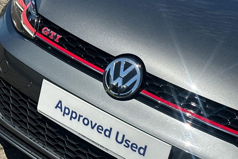 2019 (19) VOLKSWAGEN GOLF 2.0 TSI 245 GTI Performance 5dr DSG 5540969
