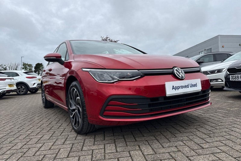 2022 (22) VOLKSWAGEN GOLF 1.0 TSI Life 5dr 5565580