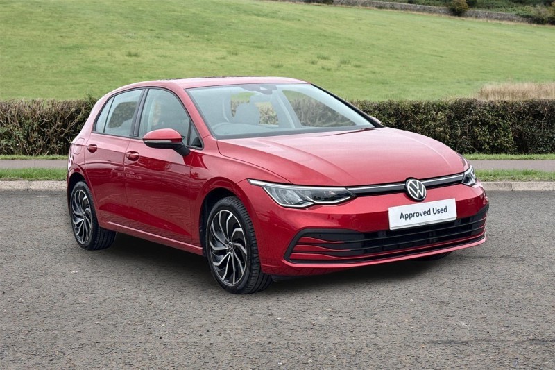 2022 (22) VOLKSWAGEN GOLF 1.0 TSI Life 5dr