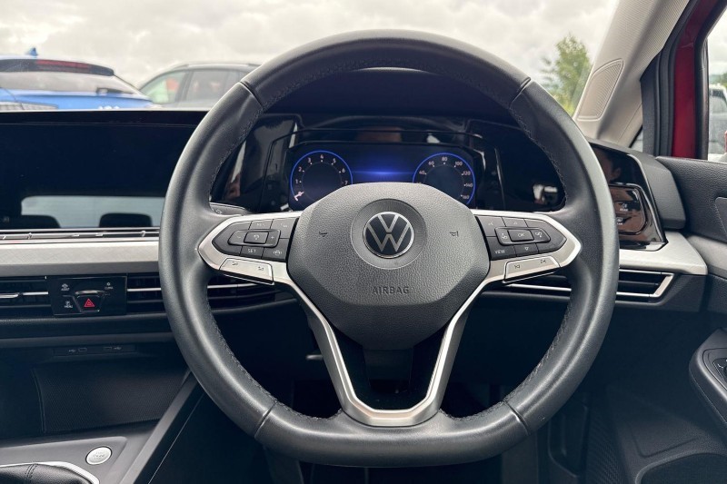 2022 (22) VOLKSWAGEN GOLF 1.0 TSI Life 5dr 5565565