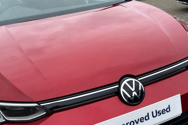 2022 (22) VOLKSWAGEN GOLF 1.0 TSI Life 5dr 5565579