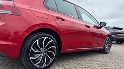 2022 (22) VOLKSWAGEN GOLF 1.0 TSI Life 5dr 5565577
