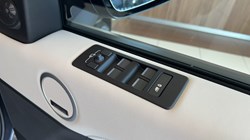 LAND ROVER DISCOVERY 3.0 D350 Tempest 5dr Auto 5697704