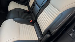 LAND ROVER DISCOVERY 3.0 D350 Tempest 5dr Auto 5697724