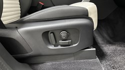 LAND ROVER DISCOVERY 3.0 D350 Dynamic HSE 5dr Auto 5592523