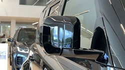 LAND ROVER DEFENDER 3.0 D250 X-Dynamic HSE 110 5dr Auto 5734932