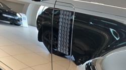 LAND ROVER DEFENDER 3.0 D250 X-Dynamic HSE 110 5dr Auto 5734933