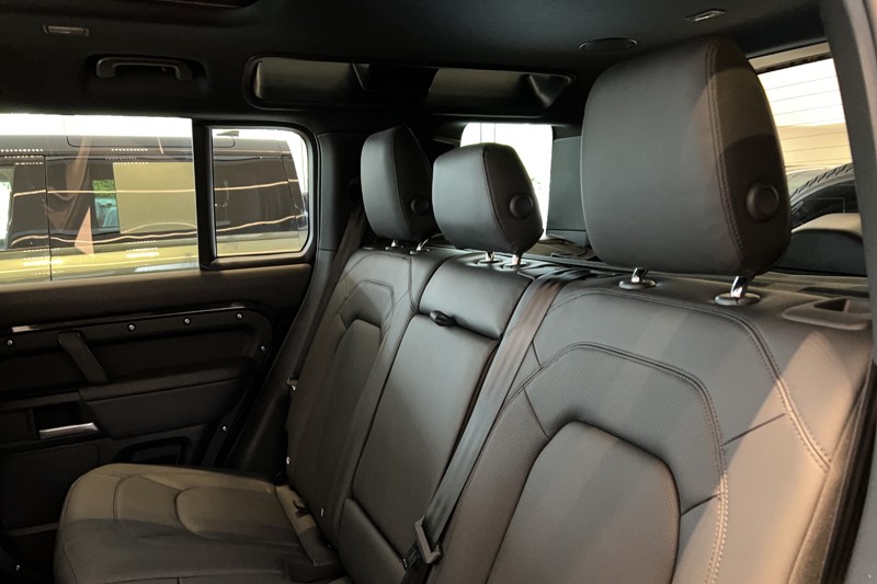  LAND ROVER DEFENDER 3.0 D250 X-Dynamic HSE 110 5dr Auto 5734921
