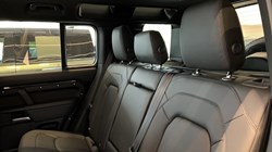 LAND ROVER DEFENDER 3.0 D250 X-Dynamic HSE 110 5dr Auto 5734921