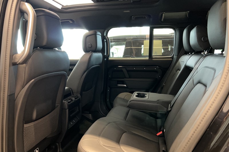  LAND ROVER DEFENDER 3.0 D250 X-Dynamic HSE 110 5dr Auto 5734924