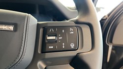 LAND ROVER DEFENDER 3.0 D250 X-Dynamic HSE 110 5dr Auto 5734914