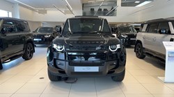 LAND ROVER DEFENDER 3.0 D250 X-Dynamic HSE 110 5dr Auto 5734894