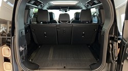 LAND ROVER DEFENDER 3.0 D250 X-Dynamic HSE 110 5dr Auto 5734925