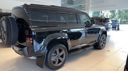 LAND ROVER DEFENDER 3.0 D250 X-Dynamic HSE 110 5dr Auto 5734897