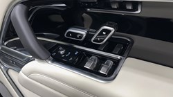 LAND ROVER RANGE ROVER 3.0 D300 Autobiography 4dr Auto 5667593