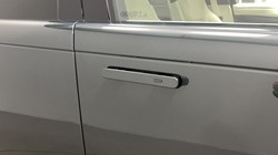 LAND ROVER RANGE ROVER 3.0 D300 Autobiography 4dr Auto 5667631